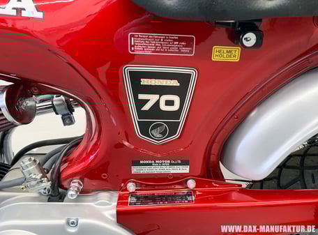 Honda Dax ST70