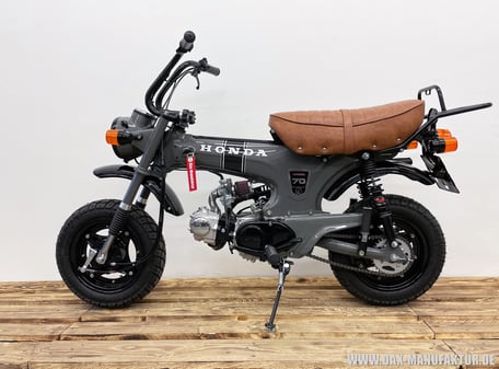 Honda Dax ST70