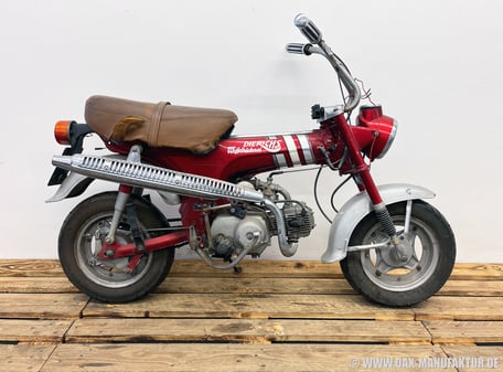 Honda Dax ST50