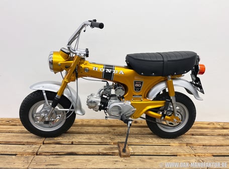 Honda Dax ST50