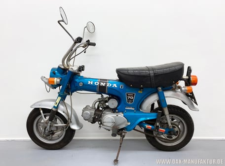 Honda Dax ST70