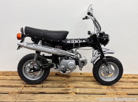 Honda Dax ST50