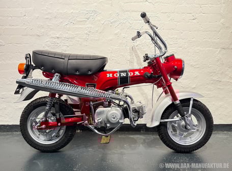 Honda Dax ST50
