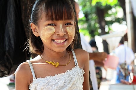 正確に発音できる発音記号付きミャンマー語のあいさつと数字