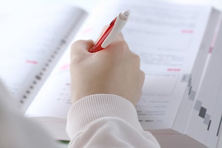 わかりやすさを追求したオリジナルテキスト