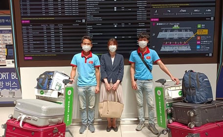 来日時に組合スタッフが出迎え