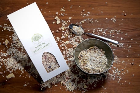 Basische Kraftflocken, Wahre Lebenswerte®, bei Praxis im Hof zur Erle