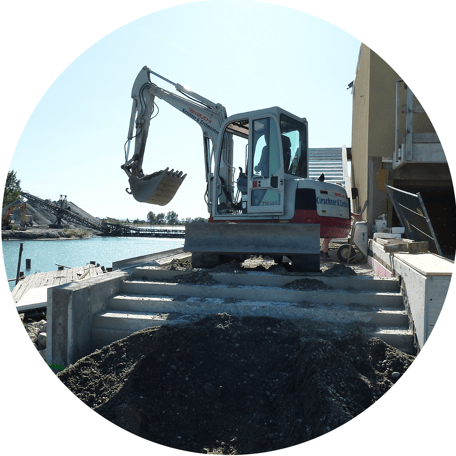 Baumaschinen Kettenbagger Mobilbagger CAT Tieflader Transport Radlader Kleinbagger Gräder Schubraupe Walze Planierarbeit Plenum Neubau Hausbau Künettenbagger Mönchhof 