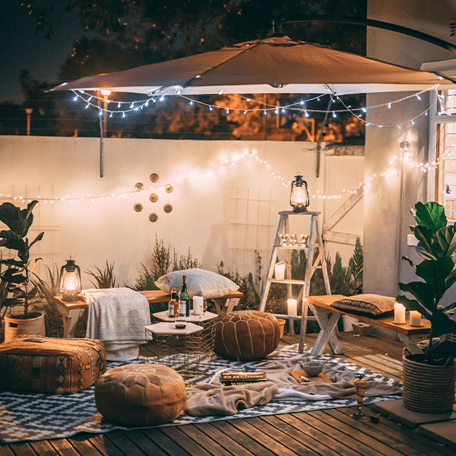 Decoratie voor tuin, buitendecoratie, vogelhuisjes, nestkasten, lantaarns, barbecues, schorten 