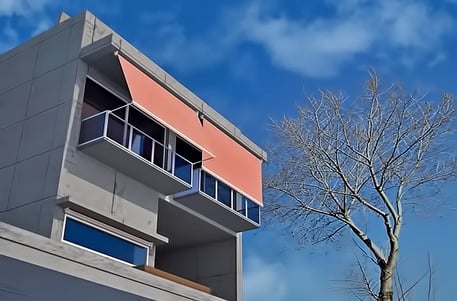 Toldos verticales brazo stor Pamplona