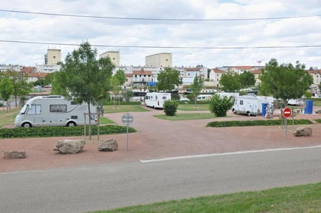 Latitude : (Nord) 46.03809°  Longitude : (Est) 4.08297