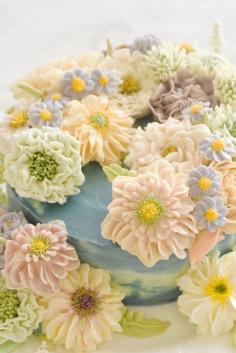 #フラワーケーキ #バタークリーム #お花絞り #flowercake #ケーキ#新町 #習い事 #大阪 #趣味 #お稽古 #田中聖子 #生クリーム #あんレース #リアルあんフラワー #あんクリーム  #手作りクッキー #手作りケーキ #あんフラワー #あんフラワークッキー  #アングムクッキー #フラワーケーキ大阪 #ヴィンテージ   #アンティーク  #アンティークケーキ #おもてなし料理 #おもてなし料理レッスン #Fereel #クリスマスケーキ　＃クリスマスフラワーケーキ 