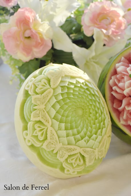 カービング　スイカ　彫刻　誕生日　結婚式　メロン　フルーツカービング　教室　大阪　薔薇　ソープカービング　プレゼント　オーダー