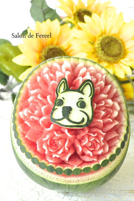 カービング　スイカ　メロン　教室　フルーツ　彫刻　大阪　オーダー　習い事　誕生日プレゼント　結婚式　カッティング　ソープ　似顔絵　お供え