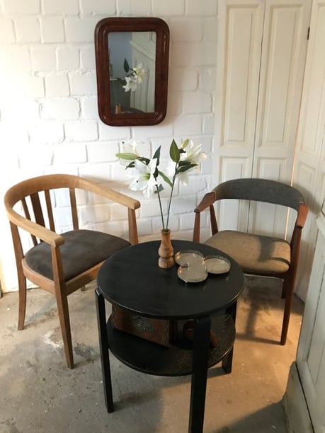 Showroom Restaurierung alter Möbel