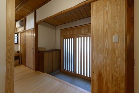 古い竹の落とし掛け 塗り直した漆喰