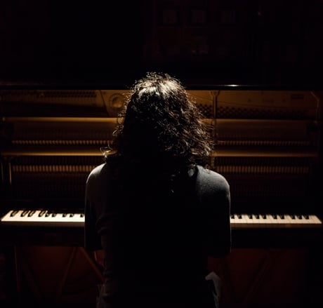 番組には写真から飛びます。