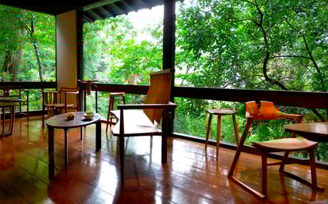 木の椅子展　展覧会の様子