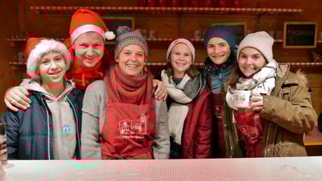 Das Punschhütten Team am drtiten Adventsamstag.