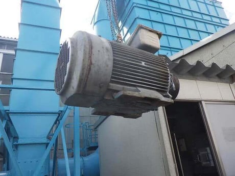 75kWプーリーモーター取付中