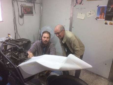 Le mecanizamos a GBR Cycles la forma del asiento para su moto de carreras.