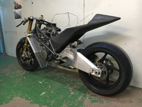 A partir de nuestro positivo realizaron el asiento definitivo en fibra de carbono