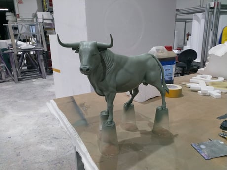 Toro, modelo en reducción