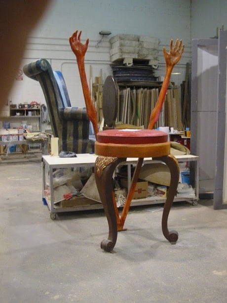 Muebles Gigantes para exposición, muebles que aparecen en cuadros famosos hechos tridimensionalidad