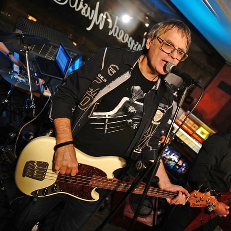 Thomas Hochstrasser am Konzert im Highspeed Binningen