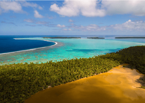 Excursion au départ de Papeete à la journée famille couple solo traveller french polynesia day cruise guided walk