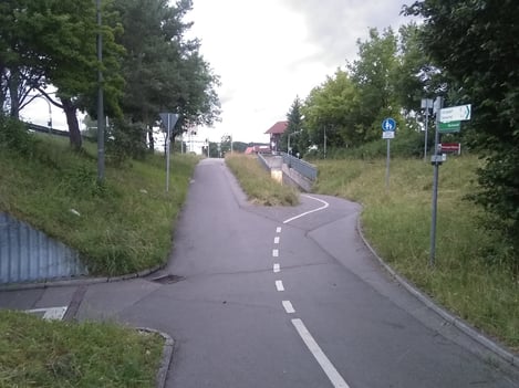 Fokus sollte hierbei die Erstellung eines zielführenden Radwegenetzes, mit schnellen und direkten Verbindungen zwischen den Gemeinden und Städten im ganzen Landkreis sein. Besonderes Augenmerk galt Pendlerzielen und wichtigen Arbeitsstätten