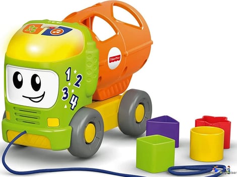 Im Paket Fisher-Price ist ein Lernlaster mit Baustein Dreieck, Rechteck, Rund und Stern enthalten.