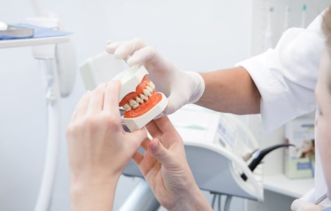 Pardontitisbehandlung | Zahnarztpraxis Dr. Ahlers Stuttgart