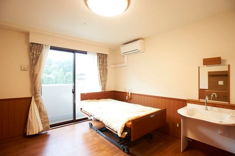 嵐山寮特別養護老人ホームうたの　居室