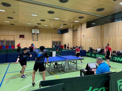 Simon Wilder und Martin Kinslechner spielten gemeinsam Doppel. Dieses Mal waren die beiden noch chancenlos. Unser zweites Doppel bildeten Janci/Kufmüller.