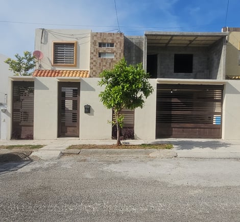 Click en Fotografía "$2,250,000.00"