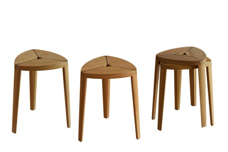 Hocker stapelbar massiv Eiche und Nussbaum