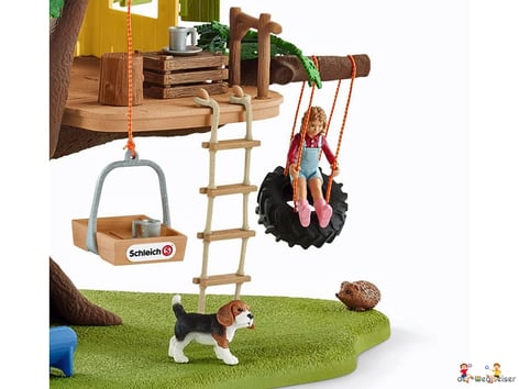 Die Besonderheit im Schleich Paket 42408 ist, eine tolle blaue Rutsche und ein grosser Schaukelspass mit einem Reifen.