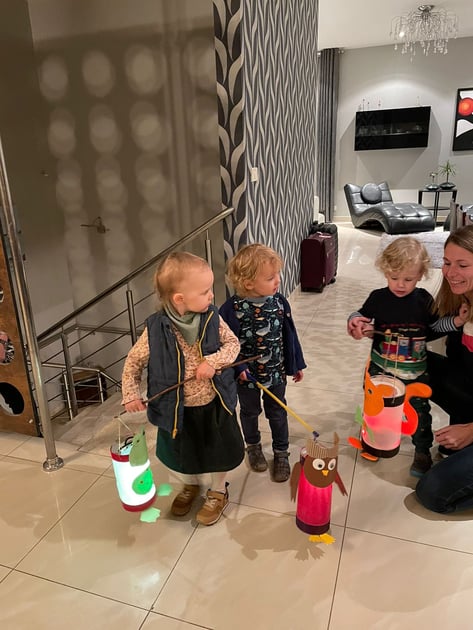 Zeigt her eure Laternen. Frosch, Eule und Katze, selbst gebastelt mit professioneller Anleitung einer sechsfach-Mama.