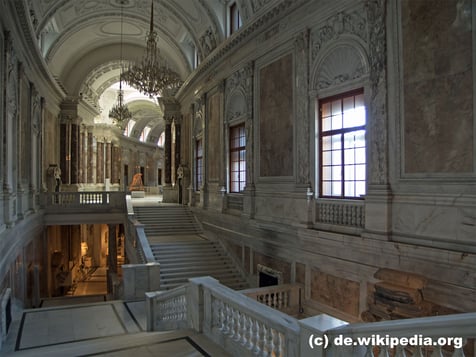 Das Haus der Geschichte befindet sich im Gebäude der Nationalbibliothek und zeigt eine zeitgemäße Auseinandersetzung mit der Geschichte Österreichs seit dem Ende des ersten Weltkrieges.