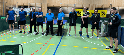 Martin Kinslechner stellte in seiner Funktion als Obmann Stv. die Mannschaften und Schiedsrichter vor.