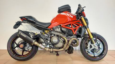 Ducati Monster 1200 S