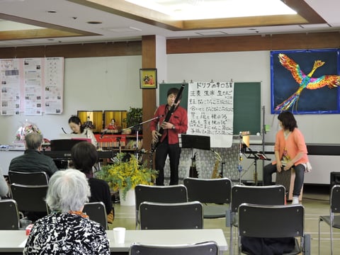 後半での3人による演奏