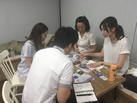 ＜写真＞SDGｓ体感カードゲームの様子