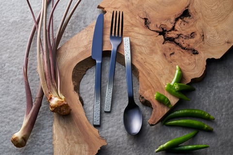 取扱商品：【Ten】ブルー×サテン