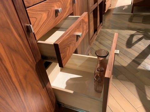 食器棚　カップボード エテルノ　ETERNO　東京デザインセンター　栃木県家具　鹿沼市　東京インテリア　ショールーム