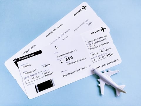 国際線の航空チケット