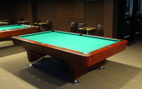 Diamond Table at "AZ. Place", Tokyo　Photo : New Art