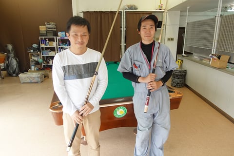 Happy代表根岸さん（左）と小川徳郎プロ