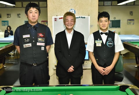 決定戦のレフェリーは第39期の名人、田中雅明!(現JPBA)